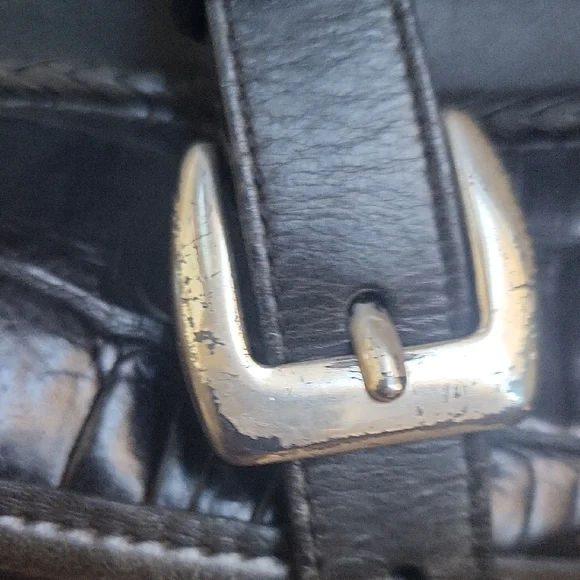 Brighton Elegant Black Leather Shoulder Bag - Picture 10 of 10